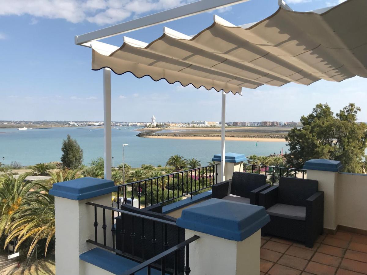 Appartamento Beautiful Penthouse With Ocean And Marina Views Isla Canela Esterno foto