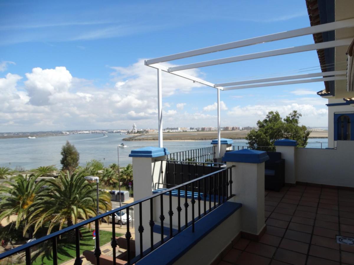 Appartamento Beautiful Penthouse With Ocean And Marina Views Isla Canela Esterno foto