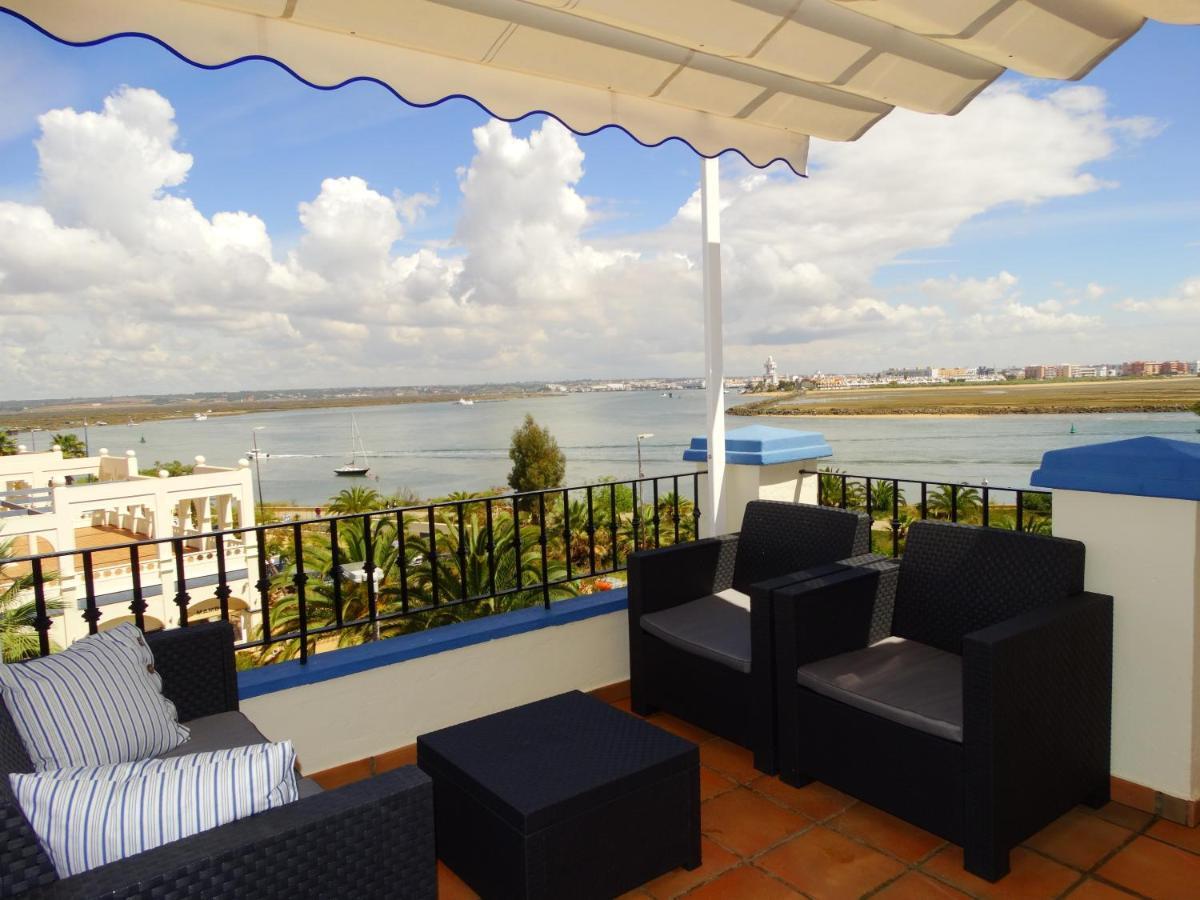Appartamento Beautiful Penthouse With Ocean And Marina Views Isla Canela Esterno foto